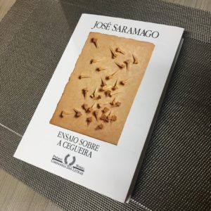 Livro Emsaio sobre a cegueira 